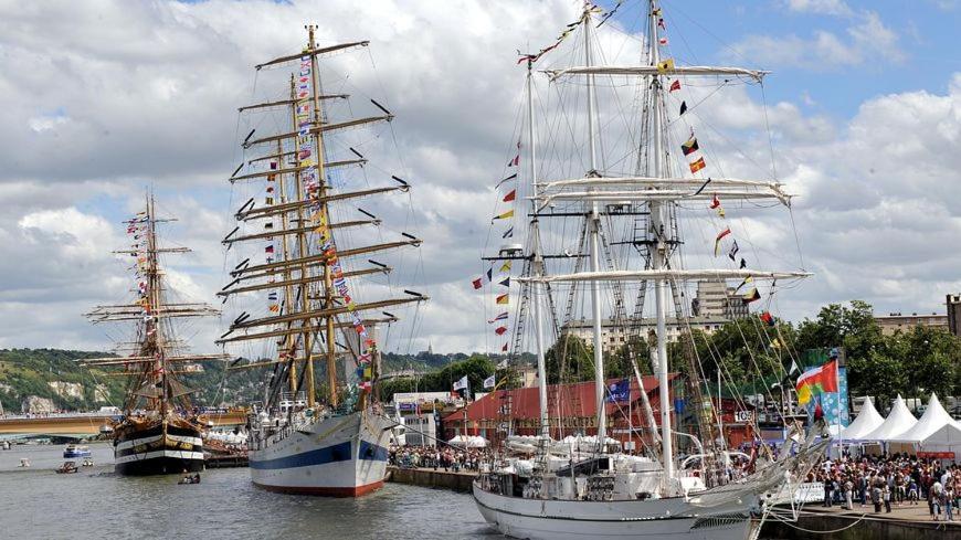 Between Historic Center And Quay, Ideal For Family Rouen Luaran gambar